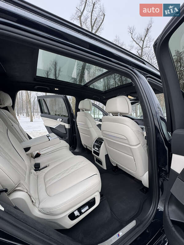 Внедорожник / Кроссовер BMW X7 2020 в Киеве