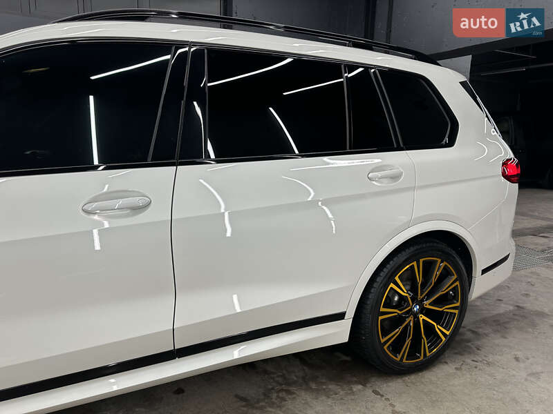 Позашляховик / Кросовер BMW X7 2022 в Києві