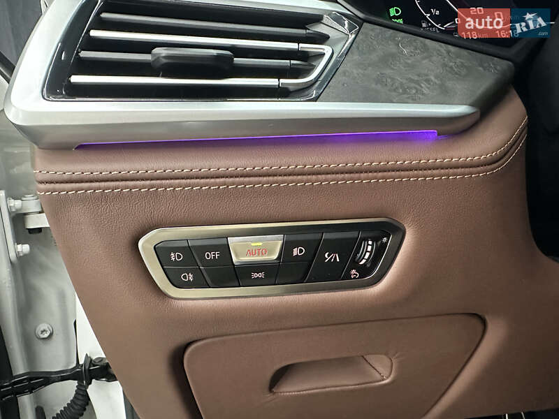 Позашляховик / Кросовер BMW X7 2022 в Києві