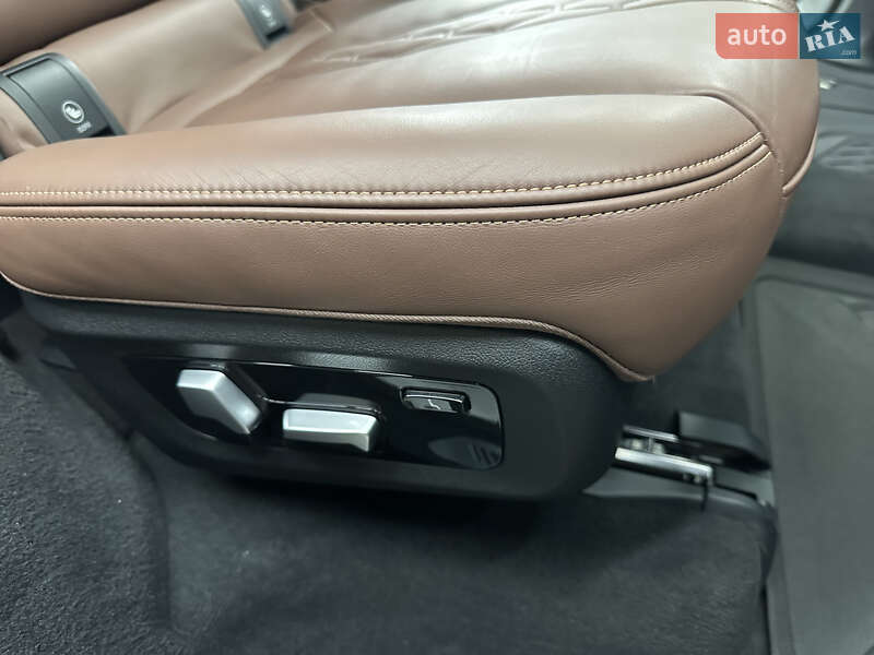 Позашляховик / Кросовер BMW X7 2022 в Києві