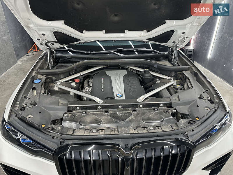 Позашляховик / Кросовер BMW X7 2022 в Києві
