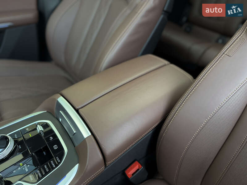 Внедорожник / Кроссовер BMW X7 2022 в Львове фото 44 Внедорожник / Кроссовер BMW X7 2022 в Львове