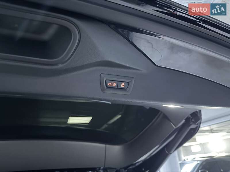 Внедорожник / Кроссовер BMW X7 2022 в Киеве