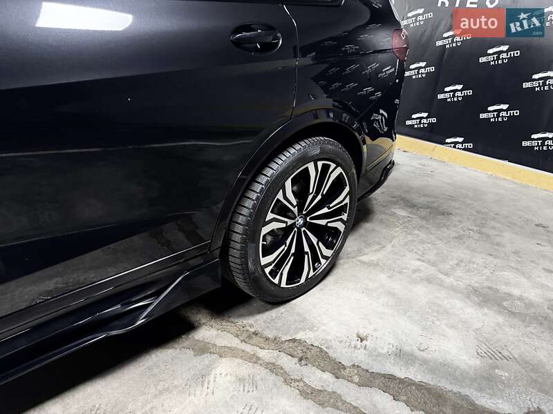 Внедорожник / Кроссовер BMW X7 2022 в Киеве