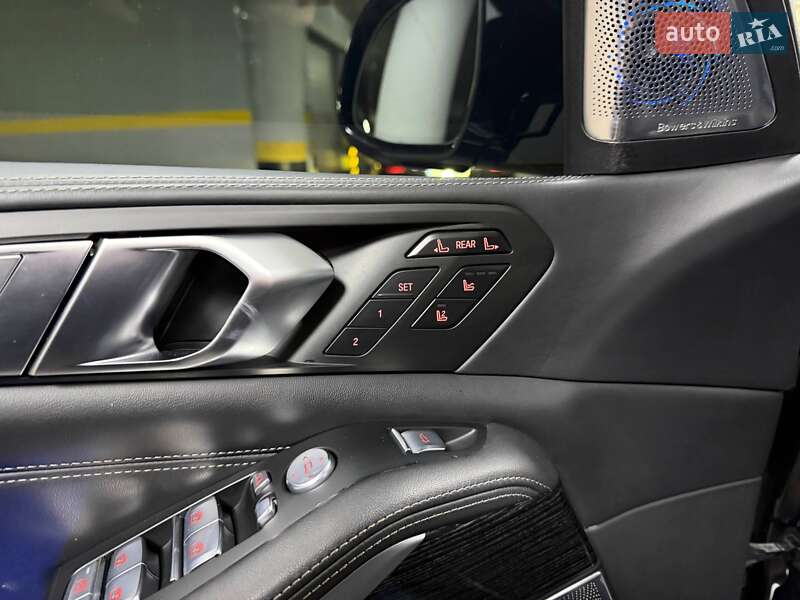 Внедорожник / Кроссовер BMW X7 2022 в Киеве