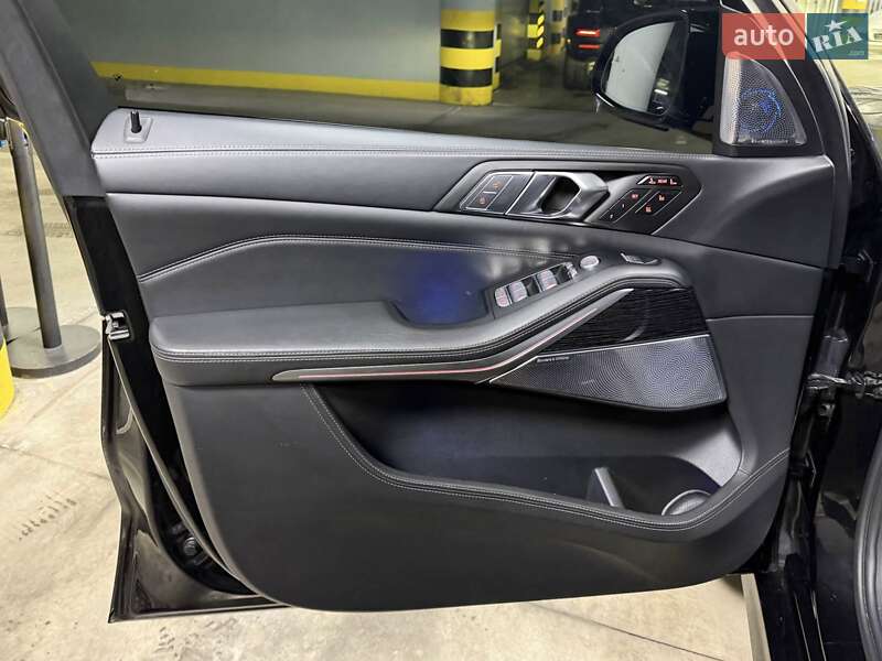Внедорожник / Кроссовер BMW X7 2022 в Киеве