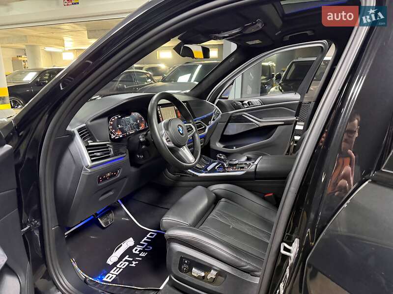 Внедорожник / Кроссовер BMW X7 2022 в Киеве
