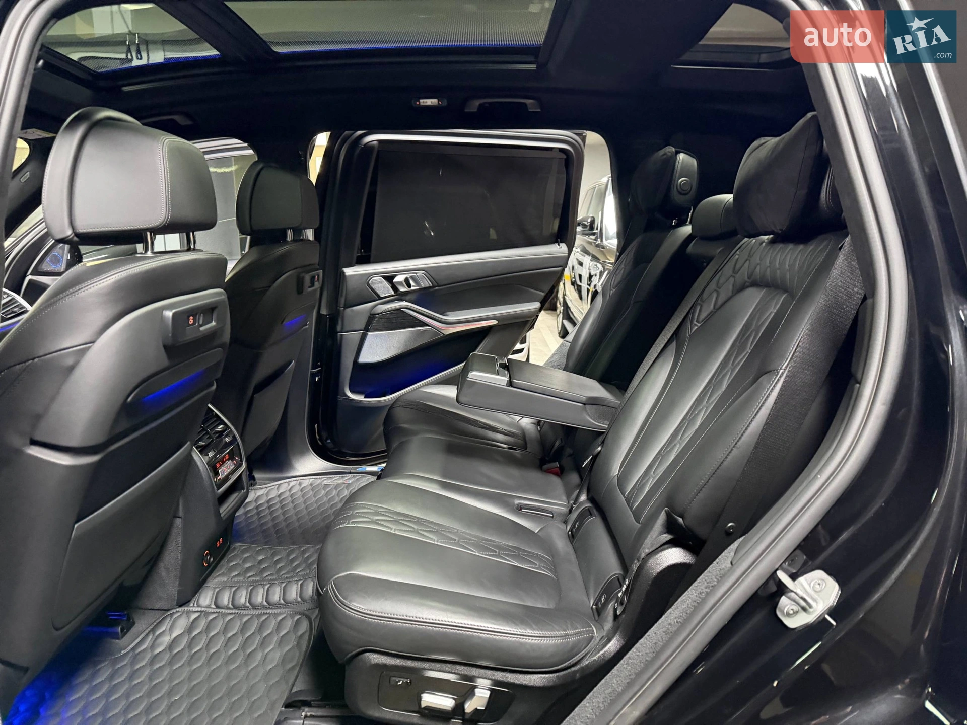 2022 BMW X7 - мініатюра 71