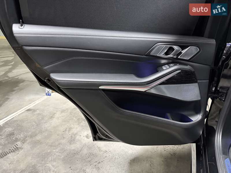 Внедорожник / Кроссовер BMW X7 2022 в Киеве