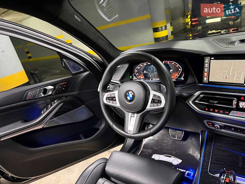 Внедорожник / Кроссовер BMW X7 2022 в Киеве