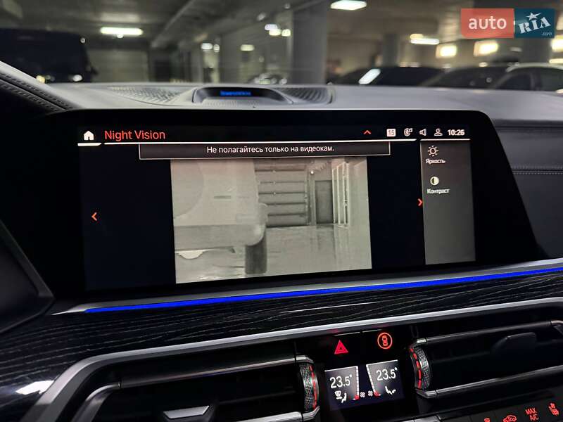 Внедорожник / Кроссовер BMW X7 2022 в Киеве