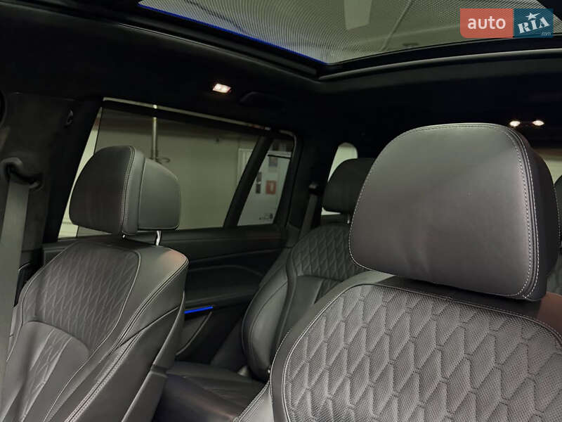 Внедорожник / Кроссовер BMW X7 2020 в Киеве