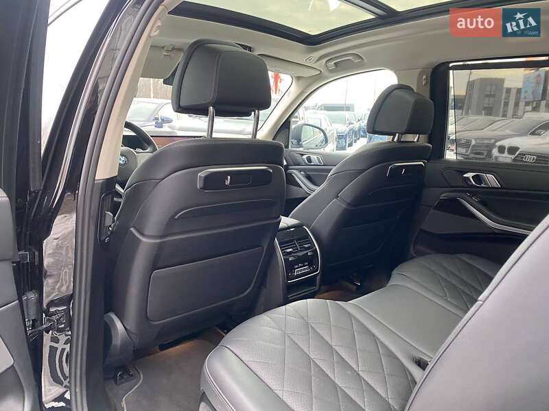 Внедорожник / Кроссовер BMW X7 2023 в Львове