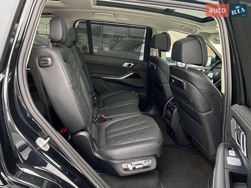 Внедорожник / Кроссовер BMW X7 2023 в Львове