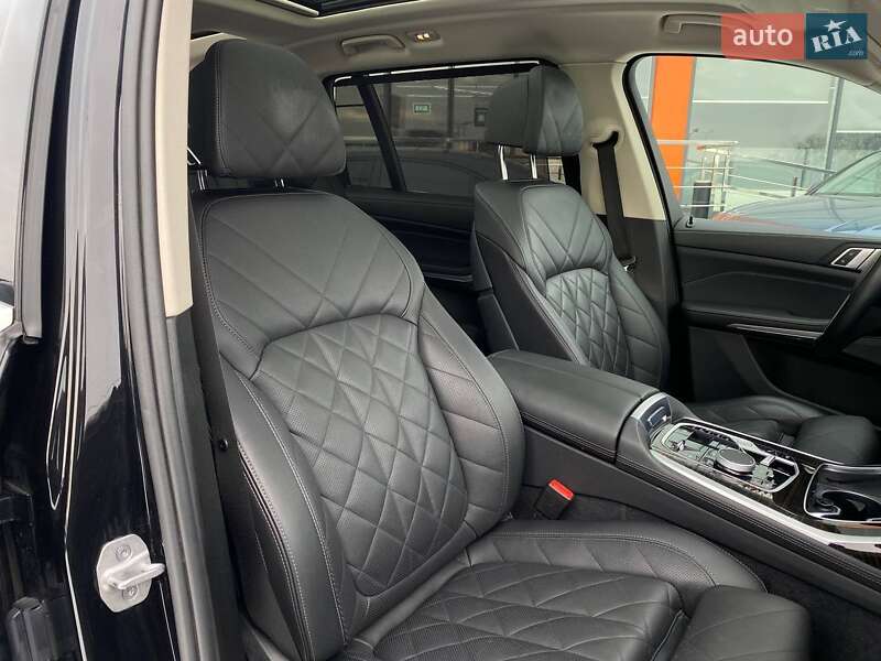 Внедорожник / Кроссовер BMW X7 2023 в Львове