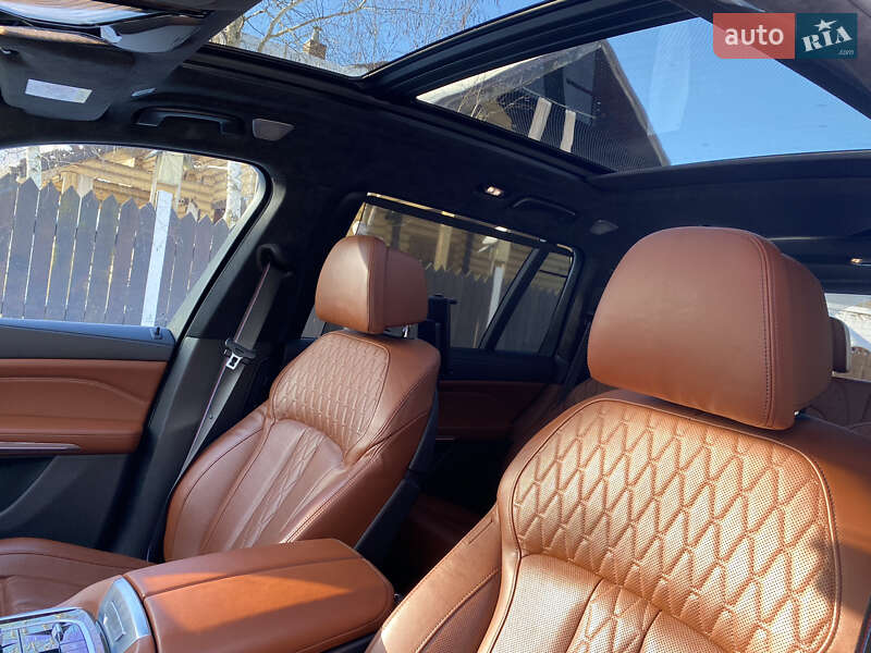 Внедорожник / Кроссовер BMW X7 2019 в Днепре