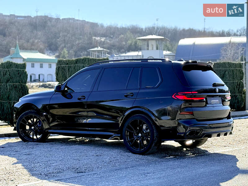 Позашляховик / Кросовер BMW X7 2023 в Дніпрі