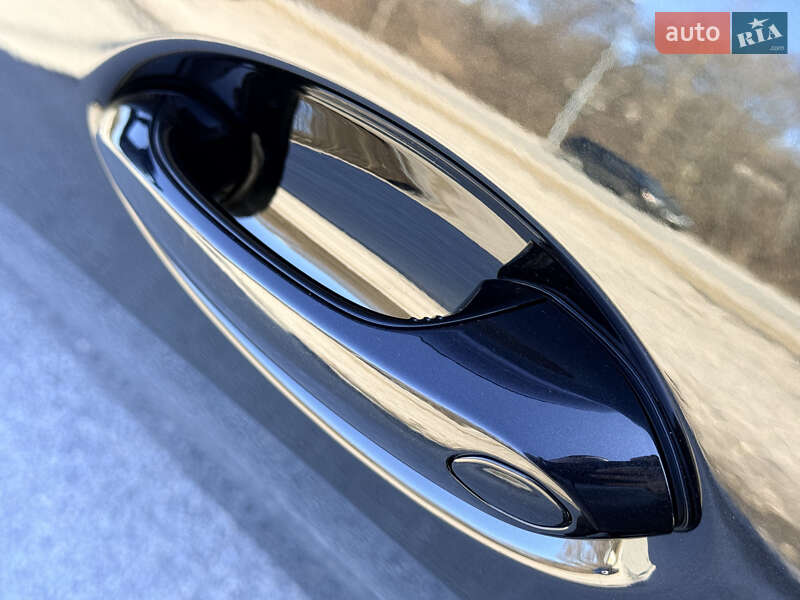 Позашляховик / Кросовер BMW X7 2023 в Дніпрі