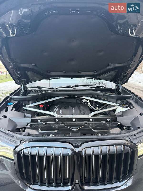 Позашляховик / Кросовер BMW X7 2020 в Києві
