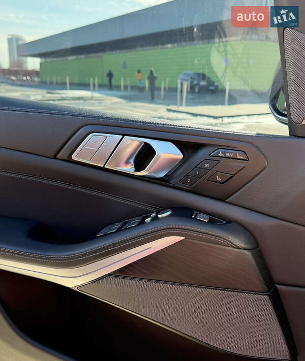 Позашляховик / Кросовер BMW X7 2022 в Києві