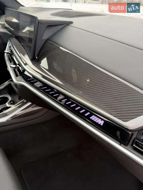 Внедорожник / Кроссовер BMW X7 2024 в Луцке