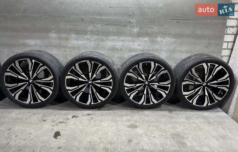 Внедорожник / Кроссовер BMW X7 2024 в Луцке