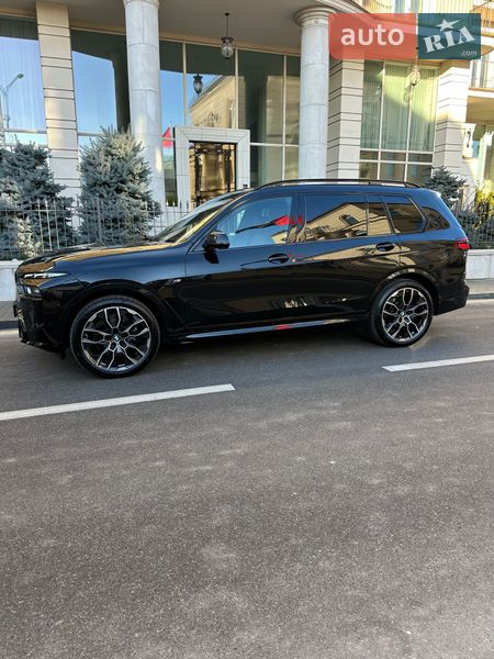 Внедорожник / Кроссовер BMW X7 2025 в Киеве