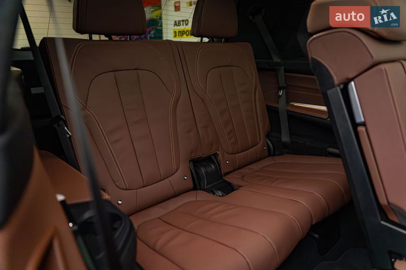 Внедорожник / Кроссовер BMW X7 2022 в Киеве