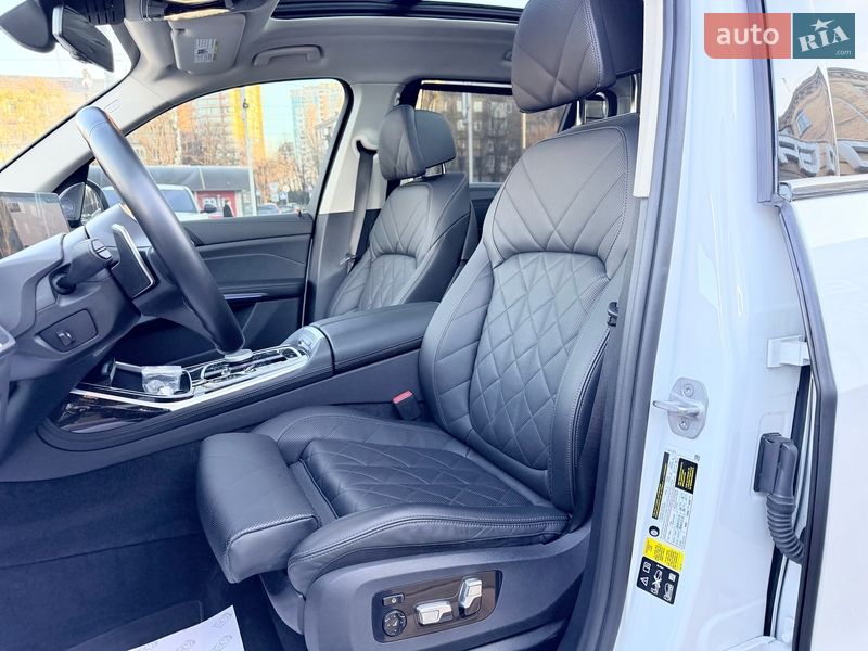 Внедорожник / Кроссовер BMW X7 2023 в Киеве