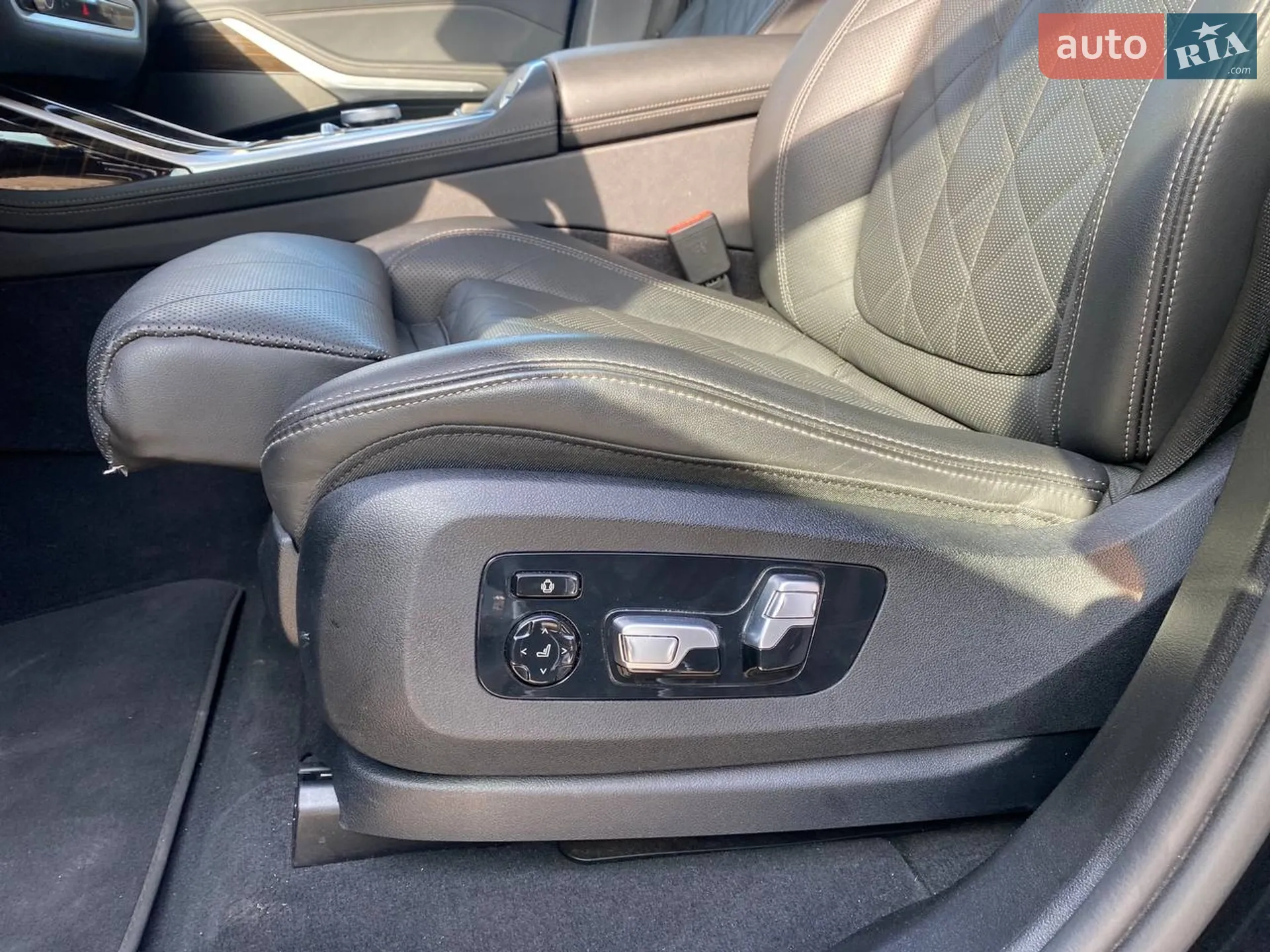 2023 BMW X7 - мініатюра 25