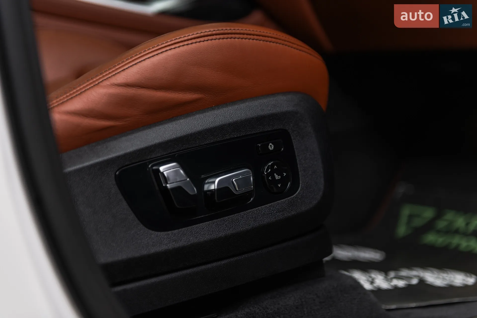 2023 BMW X7 - мініатюра 44