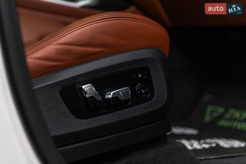 Позашляховик / Кросовер BMW X7 2023 в Мукачевому фото 44 Позашляховик / Кросовер BMW X7 2023 в Мукачевому