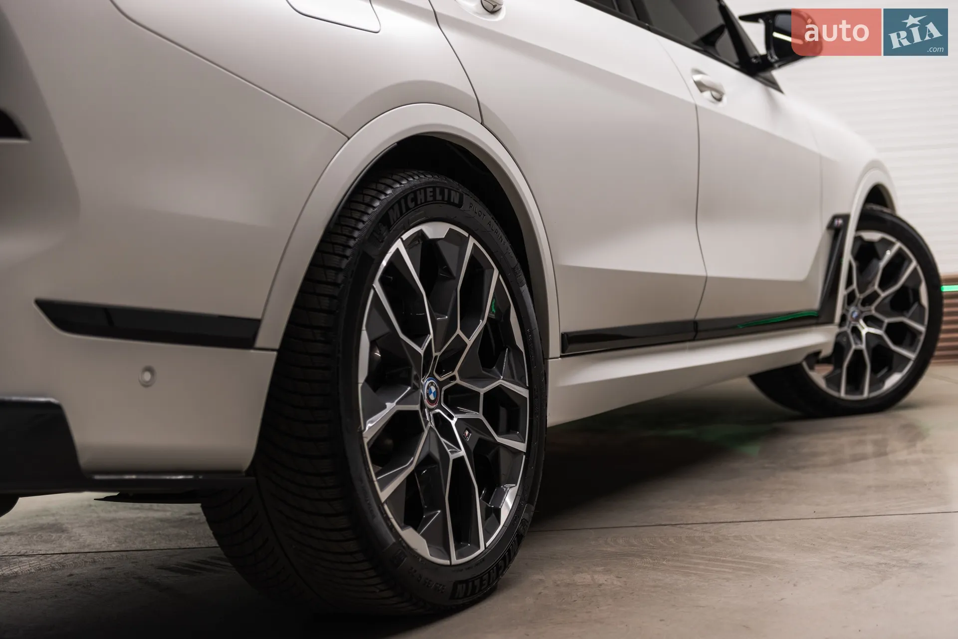 2023 BMW X7 - мініатюра 21