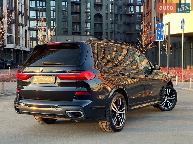 Внедорожник / Кроссовер BMW X7 2022 в Киеве