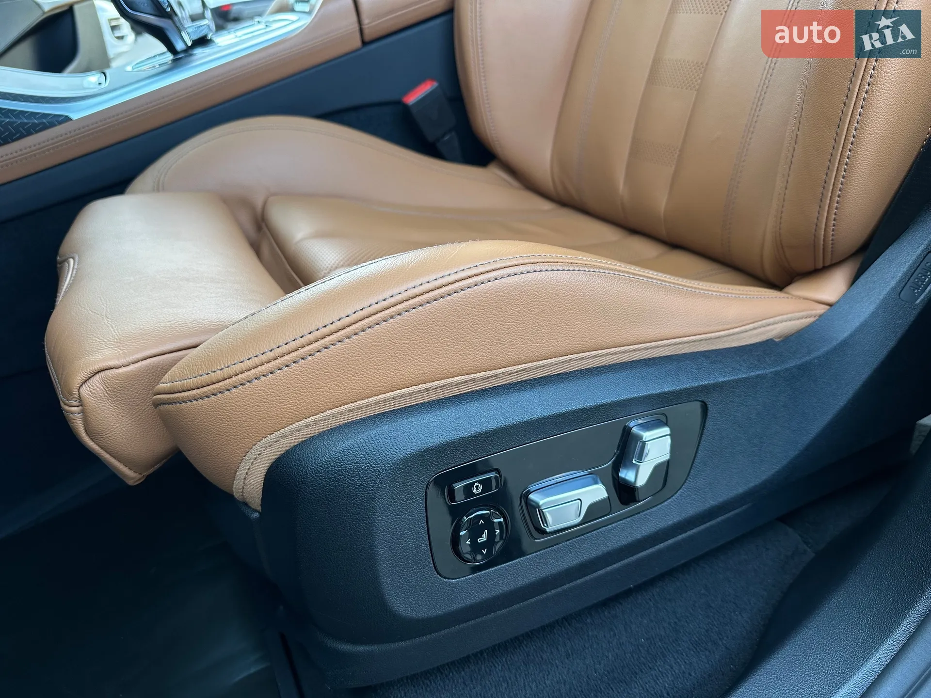 2022 BMW X7 - мініатюра 54