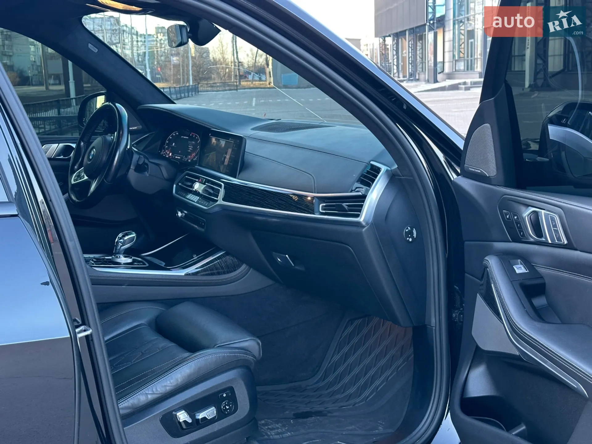 2022 BMW X7 - мініатюра 27