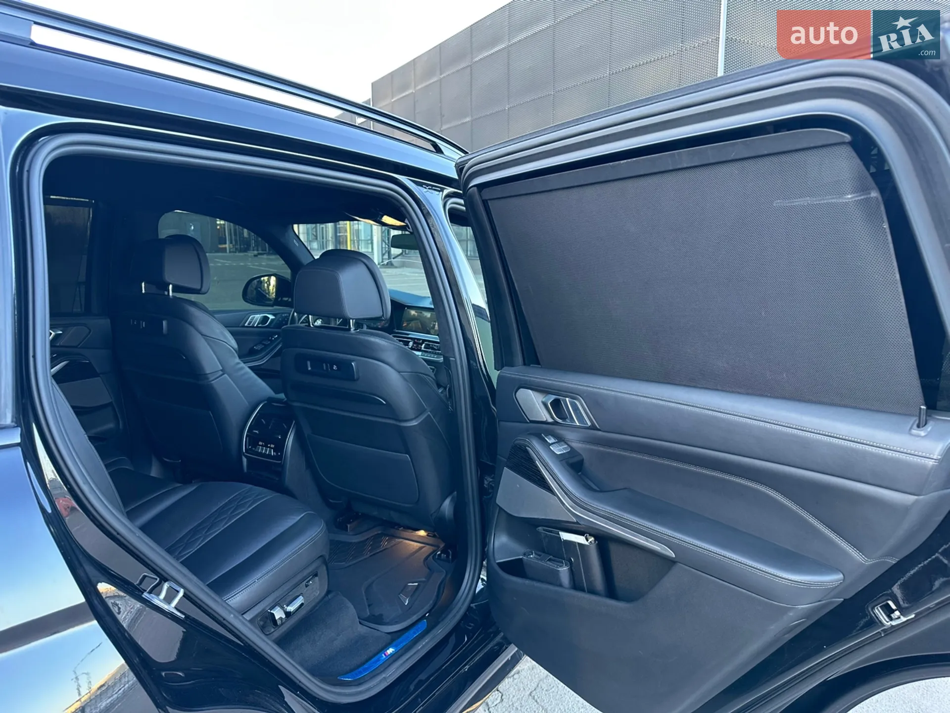 2022 BMW X7 - мініатюра 23