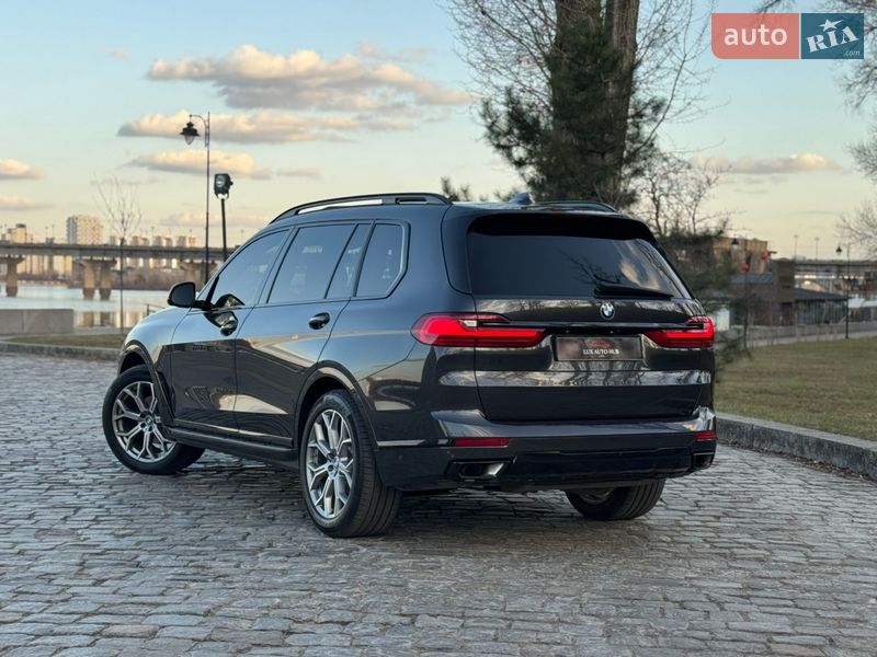Позашляховик / Кросовер BMW X7 2020 в Києві