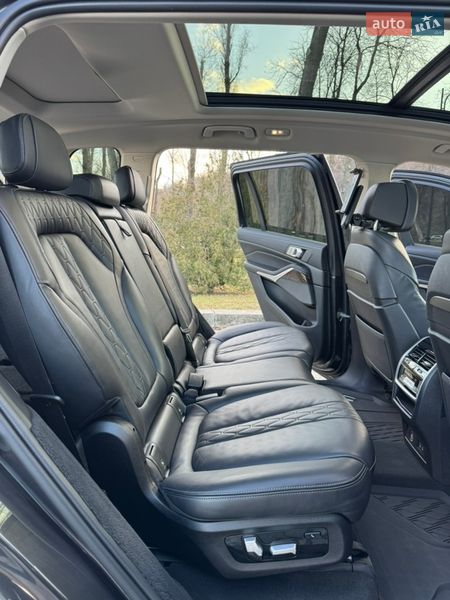 Позашляховик / Кросовер BMW X7 2020 в Києві