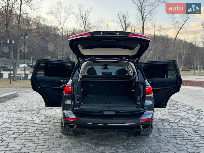 Позашляховик / Кросовер BMW X7 2020 в Києві