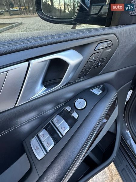 Позашляховик / Кросовер BMW X7 2020 в Києві