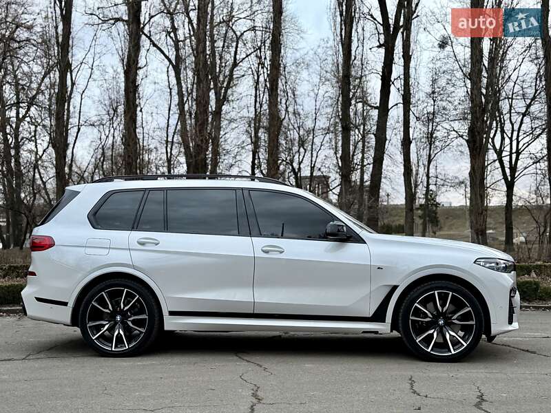 Позашляховик / Кросовер BMW X7 2022 в Києві