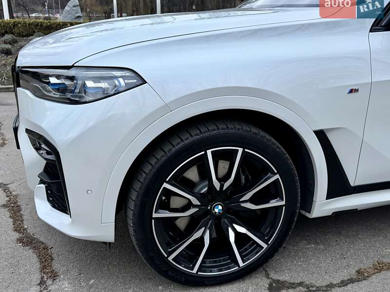 Позашляховик / Кросовер BMW X7 2022 в Києві