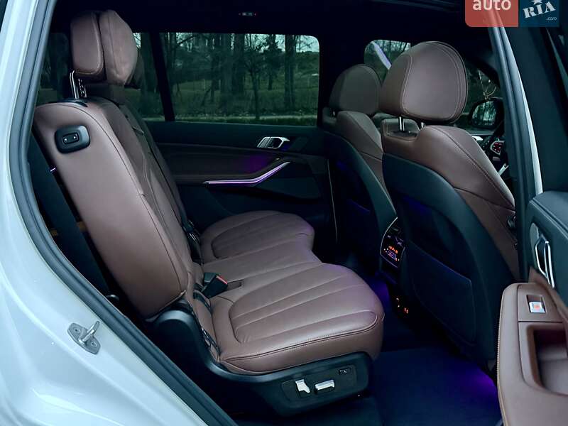 Позашляховик / Кросовер BMW X7 2022 в Києві
