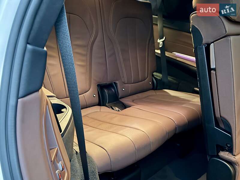 Позашляховик / Кросовер BMW X7 2022 в Києві