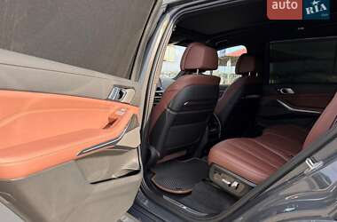 Позашляховик / Кросовер BMW X7 2024 в Києві