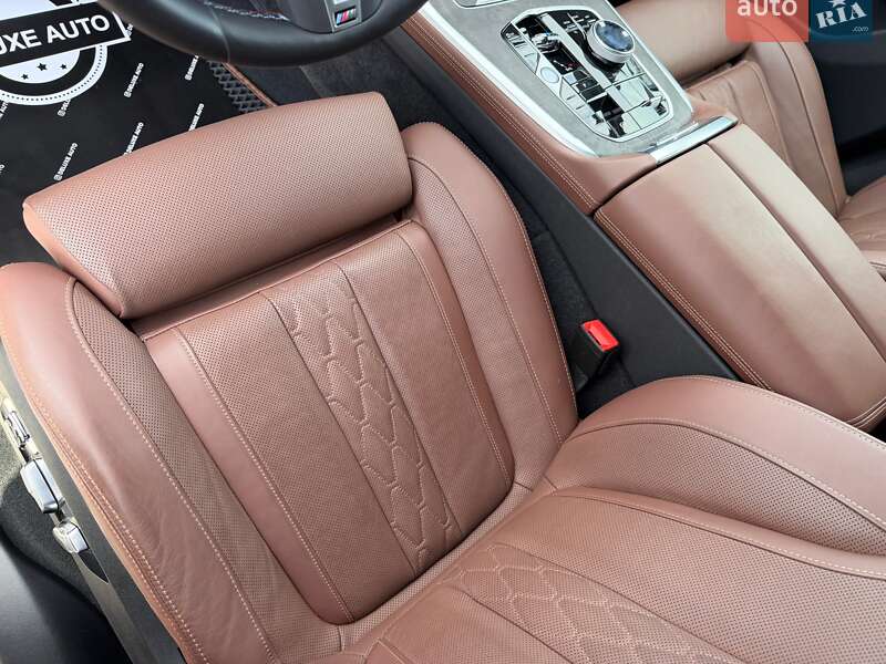 Позашляховик / Кросовер BMW X7 2024 в Києві