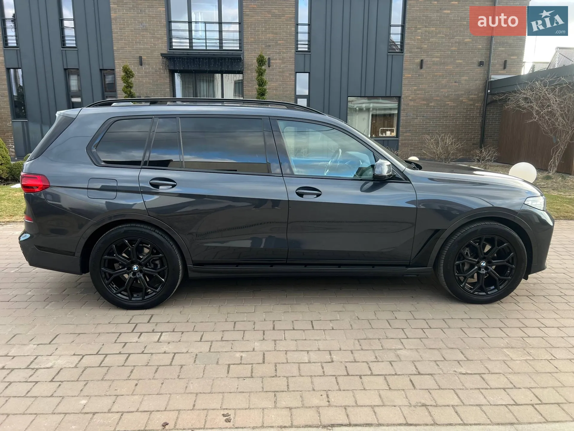 2021 BMW X7 - мініатюра 9