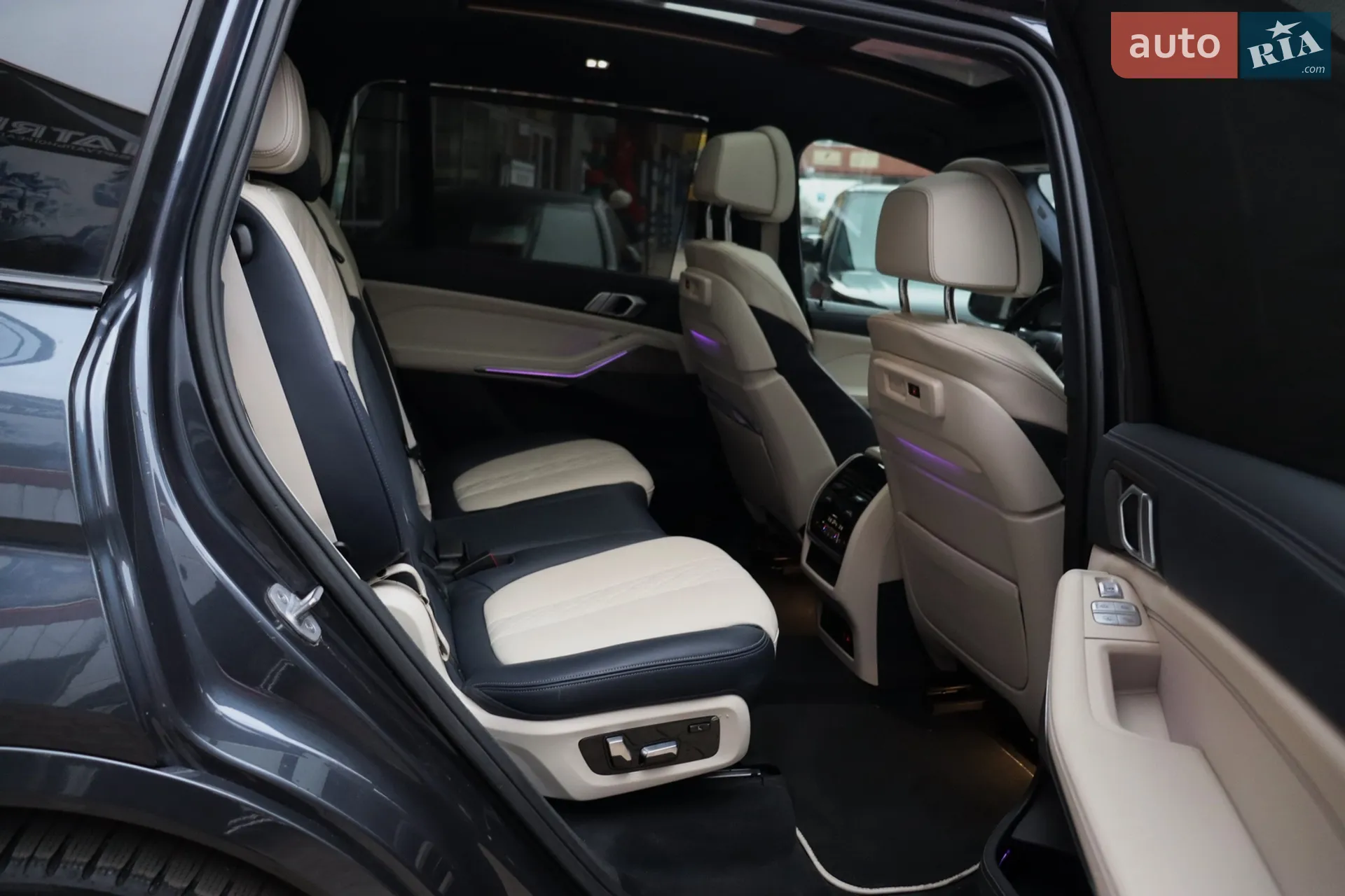 2019 BMW X7 - мініатюра 44