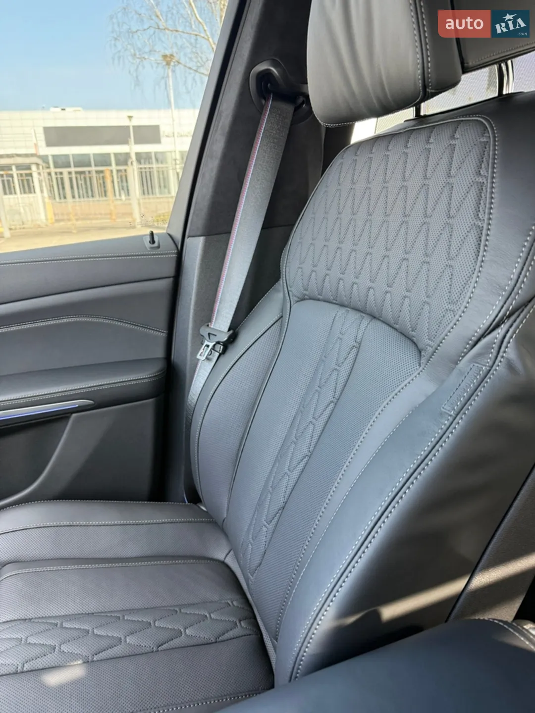 2025 BMW X7 - мініатюра 32